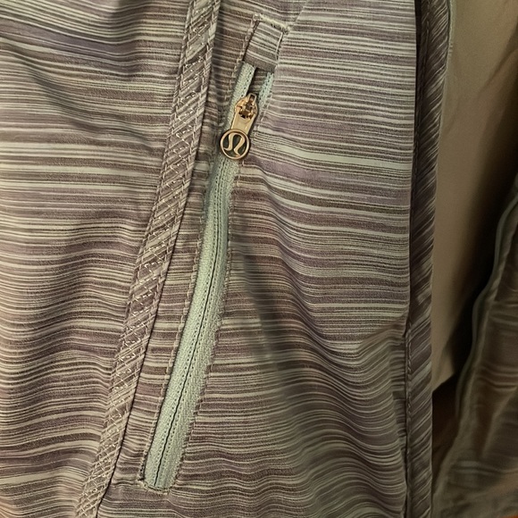 Lululemon jacket blue size 8 - Picture 2 of 4